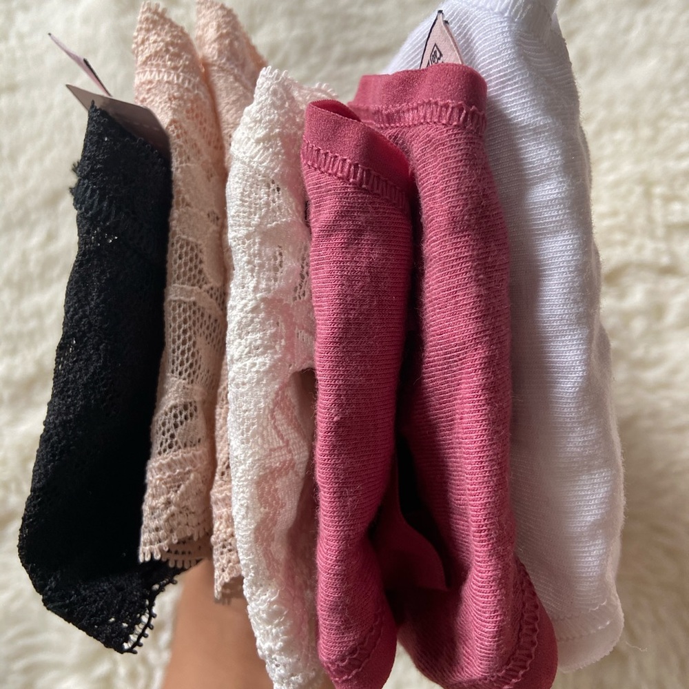 Victoria Secret G string and Thong Bundle NWT